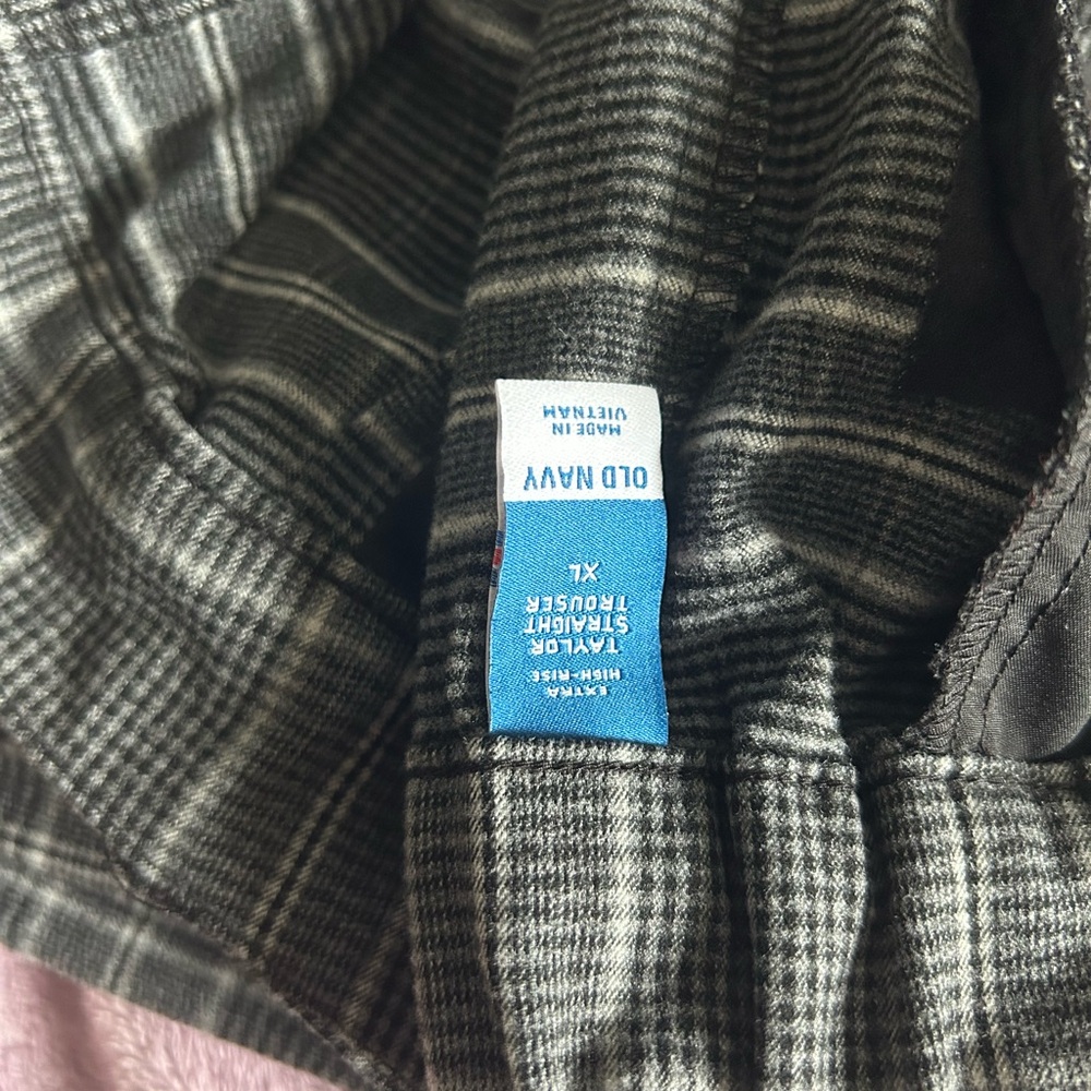 Old Navy Black and White Checkered Trousers